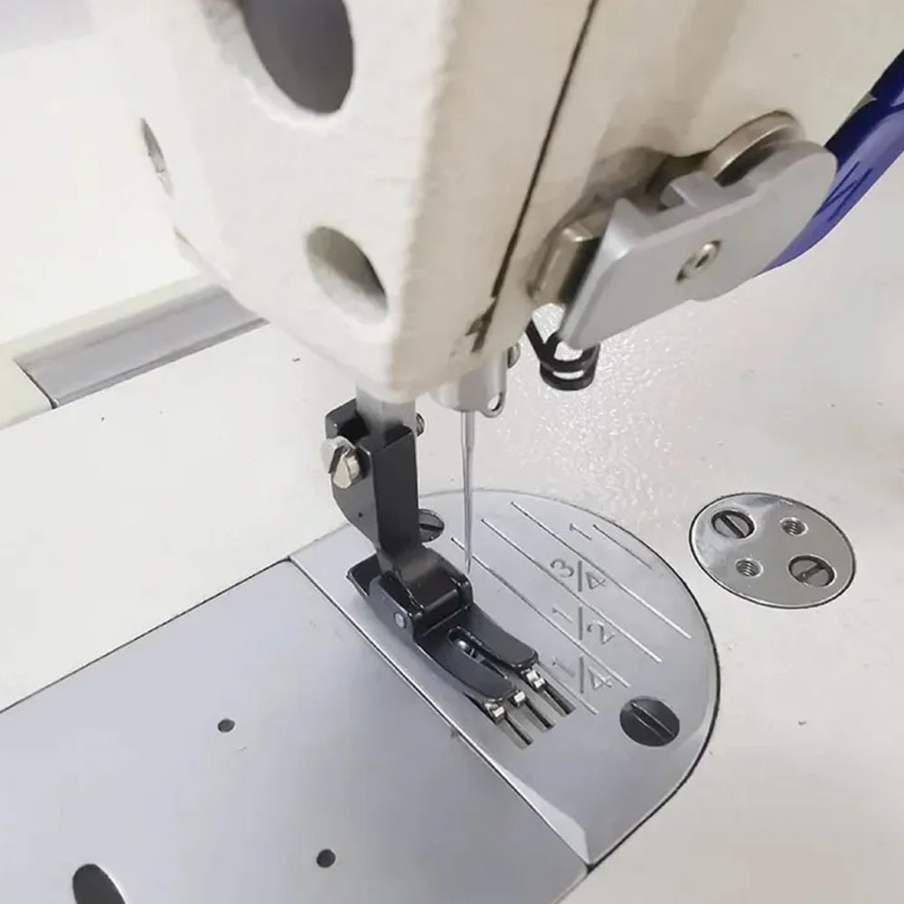P351 Alle stalen naaivoet zwar - Sewing Factory recensie en prijs